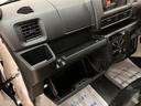 Ｒ７年式の届出済み未使用車のハイゼットカーゴ入荷しました♪キーレスやオーバーヘッドシェルフ、前席パワーウィンドウにリヤスモークガラス等装備充実グレードのデラックスです☆（大阪府）の中古車