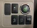 １年間走行距離無制限保証／走行２．９万ｋｍ／ＣＶＴ車／ナビゲーション／バックカメラ／ＥＴＣ／オートライト／アルミホイール／オートエアコン／キーフリー／アイドリングストップ／運転席シートリフター（大阪府）の中古車