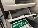 平成２５年式／走行２．０万キロ／車検整備付き／オートエアコン／オートライト／キーフリー／アルミホイール／衝突軽減ブレーキ／革巻きステアリング／プッシュボタンスタート（大阪府）の中古車