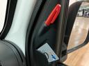 １年間走行距離無制限保証　車検整備渡し　純正ワンセグナビ　パワードアロック　５速マニュアルミッション車　助手席エアバック　ＵＳＢ（大阪府）の中古車