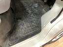 １年間走行距離無制限保証　車検整備渡し　純正ワンセグナビ　パワードアロック　５速マニュアルミッション車　助手席エアバック　ＵＳＢ（大阪府）の中古車