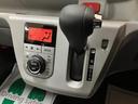 新車保証継承／届出済未使用車／衝突軽減ブレーキ／スマートキー／オートエアコン／シートヒーター／ＬＥＤヘッドライト／１４インチアルミ／コーナーセンサー／運転席シートリフター／横滑り防止装置／（大阪府）の中古車