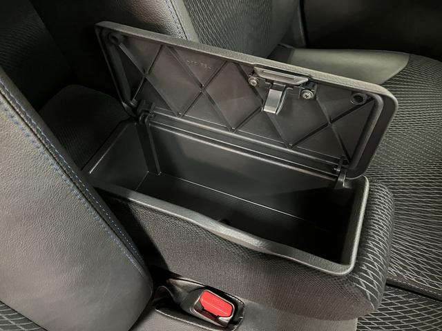 ムーヴカスタムＸハイパー　３．５万キロ／ナビ／フルセグＴＶ／ＵＳＢ１年間走行距離無制限保証／３．５万キロ／ワンオーナー／ナビ／Ｂｌｕｅｔｏｏｔｈ／フルセグＴＶ／ＣＤ録音／ＤＶＤ再生／ＬＥＤヘッドライト／ステアリングスイッチ／キーフリーシステム／オートエアコン（大阪府）の中古車
