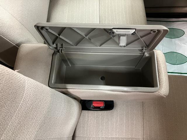 ムーヴL/CDオーディオ/走行6.8万キロ/電格ミラー/キーレス/1年間走行距離無制限保証/走行6.8万キロ/CDオーディオ/FMラジオ/AMラジオ/AUX/アイドリングストップ/電動格納式ドアミラー/キーレスエントリー/車検整備付きシートアンダートレイ/(大阪府)の中古車