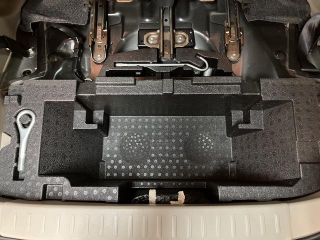 ムーヴL/CDオーディオ/走行6.8万キロ/電格ミラー/キーレス/1年間走行距離無制限保証/走行6.8万キロ/CDオーディオ/FMラジオ/AMラジオ/AUX/アイドリングストップ/電動格納式ドアミラー/キーレスエントリー/車検整備付きシートアンダートレイ/(大阪府)の中古車