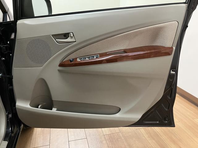 ムーヴL/CDオーディオ/走行6.8万キロ/電格ミラー/キーレス/1年間走行距離無制限保証/走行6.8万キロ/CDオーディオ/FMラジオ/AMラジオ/AUX/アイドリングストップ/電動格納式ドアミラー/キーレスエントリー/車検整備付きシートアンダートレイ/(大阪府)の中古車