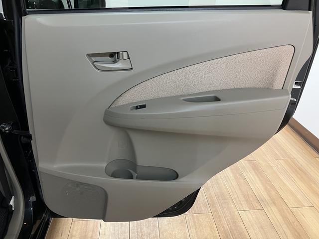 ムーヴL/CDオーディオ/走行6.8万キロ/電格ミラー/キーレス/1年間走行距離無制限保証/走行6.8万キロ/CDオーディオ/FMラジオ/AMラジオ/AUX/アイドリングストップ/電動格納式ドアミラー/キーレスエントリー/車検整備付きシートアンダートレイ/(大阪府)の中古車