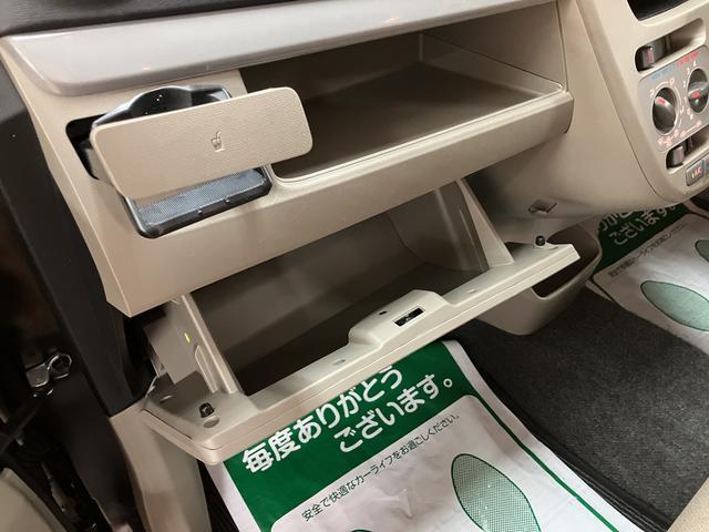 ムーヴL/CDオーディオ/走行6.8万キロ/電格ミラー/キーレス/1年間走行距離無制限保証/走行6.8万キロ/CDオーディオ/FMラジオ/AMラジオ/AUX/アイドリングストップ/電動格納式ドアミラー/キーレスエントリー/車検整備付きシートアンダートレイ/(大阪府)の中古車