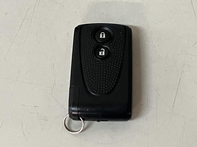 ミラココアココアX/1年保証/CDオーディオ/電格ミラー/スマートキー1年間走行距離無制限保証/走行3.2万キロ/CDオーディオ/FMラジオ/AMラジオ/アイドリングストップ/電動格納式ドアミラー/オートエアコン/スマートキー/車検整備付き/(大阪府)の中古車