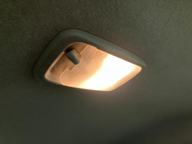 ミラココアココアX/1年保証/CDオーディオ/電格ミラー/スマートキー1年間走行距離無制限保証/走行3.2万キロ/CDオーディオ/FMラジオ/AMラジオ/アイドリングストップ/電動格納式ドアミラー/オートエアコン/スマートキー/車検整備付き/(大阪府)の中古車