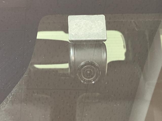 タントカスタムＸ／９インチナビ／パノラマ／前後ドラレコ／両側電スラ１年間走行距離無制限保証／走行３．５万キロ／９インチナビ／ＢＬＵＥＴＯＯＴＨ／パノラマカメラ／バックカメラ／前後ドラレコ／両側電動スライドドア／電動パーキングブレーキ／スマートキー／前席シートヒーター（大阪府）の中古車