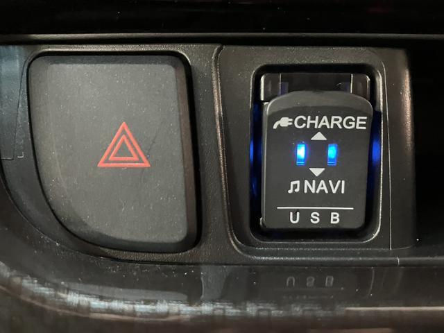 ムーヴＸリミテッドIIＳＡIII／ナビ／Ｂカメラ／前後ドラレコ／１年間走行距離無制限保証／走行０．７万キロ／ナビ／ＢＬＵＥＴＯＯＴＨ／バックカメラ／前後ドラレコ／ＥＴＣ／運転席シートヒーター／スマートキー／オートハイビーム／ＬＥＤヘッドライト／オートエアコン／（大阪府）の中古車