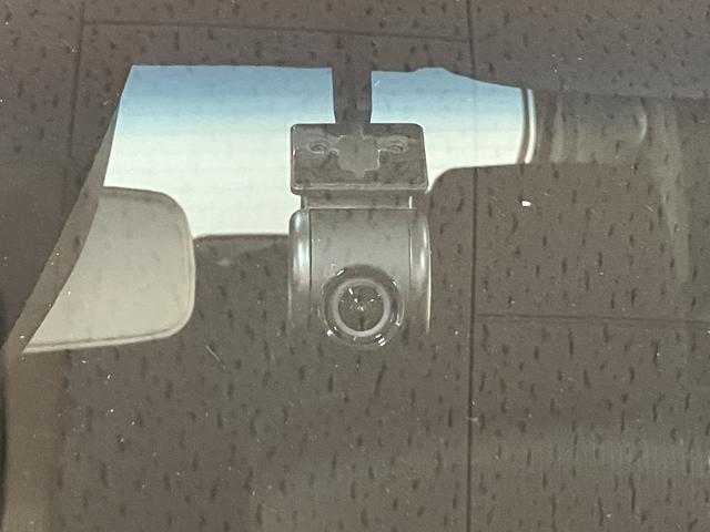 ムーヴＸリミテッドIIＳＡIII／ナビ／Ｂカメラ／前後ドラレコ／１年間走行距離無制限保証／走行０．７万キロ／ナビ／ＢＬＵＥＴＯＯＴＨ／バックカメラ／前後ドラレコ／ＥＴＣ／運転席シートヒーター／スマートキー／オートハイビーム／ＬＥＤヘッドライト／オートエアコン／（大阪府）の中古車