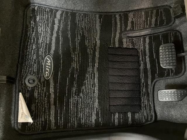 ミラXリミテッド 1年間走行距離無制限保証付き/車検受渡し1年間走行距離無制限保証付き/車検受渡し/4.3万キロ/キーフリーシステム/セキュリティアラーム/オートエアコン/電動格納式ミラー/CDステレオ/(大阪府)の中古車