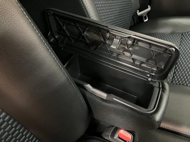 タントカスタムＲＳ／ナビ／後席モニター／クルコン／両側電スラ／ターボ車／ナビ／ＢＬＵＥＴＯＯＴＨ／ＵＳＢ／バックカメラ／パノラマカメラ／クルーズコントロール／両側電動スライドドア／前席シートヒーター／後席モニター／コーナーセンサー／スマートキー／（大阪府）の中古車