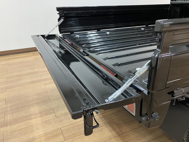 ハイゼットトラックジャンボエクストラ／ディスプレイオーディオ／走行０．４万キロ１年間走行距離無制限保証／走行０．４万キロ／ディスプレイオーディオ／ＢＬＵＥＴＯＯＴＨ／ＵＳＢ／ＡＵＸ／バックカメラ／コーナーセンサー／プッシュスタートボタン／電動格納式ドアミラー／スマートキー／（大阪府）の中古車