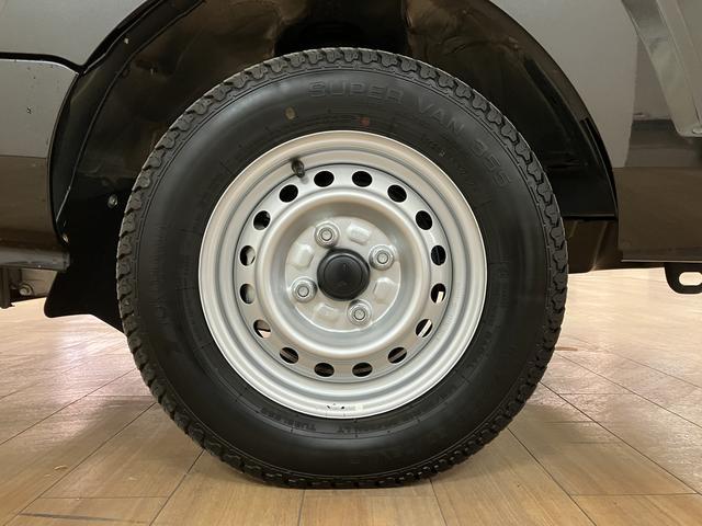 ハイゼットトラックジャンボエクストラ／ディスプレイオーディオ／走行０．４万キロ１年間走行距離無制限保証／走行０．４万キロ／ディスプレイオーディオ／ＢＬＵＥＴＯＯＴＨ／ＵＳＢ／ＡＵＸ／バックカメラ／コーナーセンサー／プッシュスタートボタン／電動格納式ドアミラー／スマートキー／（大阪府）の中古車