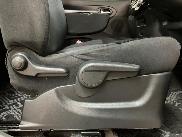 タントカスタムＶセレクションターボ／１年保証／ナビ／電スラ／ＥＴＣ１年間走行距離無制限保証／走行８．９万キロ／ナビ／ＢＬＵＥＴＯＯＴＨ／ＣＤ／ＤＶＤ／ＥＴＣ／片側電動スライドドア／スマートキー／オートエアコン／ＨＩＤヘッドライト／ターボ車／（大阪府）の中古車