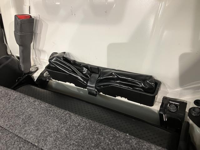 ハイゼットトラックスタンダード　ＣＶＴ車　スマアシ　オートライトＣＶＴ車／スマートアシスト／ＥＴＣ車載器／エアコン／パワステ／オートライト／純正ラジオ／アイドリングストップ機構／コーナーセンサー（大阪府）の中古車