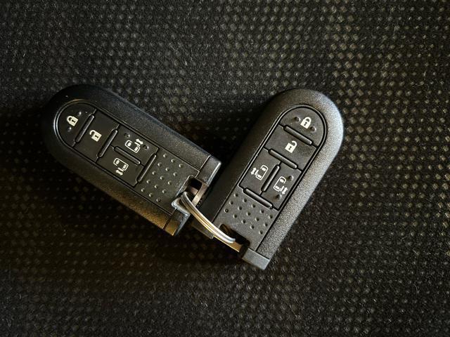 タントカスタムRS トップエディションVS SAIII ナビ!1年間走行距離無制限保証/走行8.2万キロ/ナビ/フルセグTV/Bluetooth/CD/DVD/USB/パノラマモニター/ETC/ドラレコ/スマートキー/LEDヘッドライト/両側パワースライドドア/(大阪府)の中古車