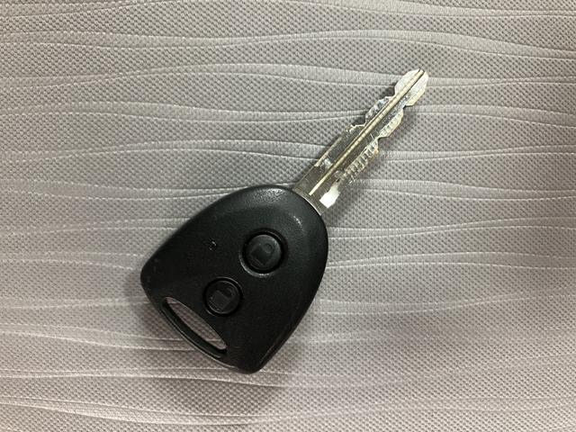 ミライースＢ／１年保証／走行４．８万キロ／ＣＤチューナー／オートライト１年間走行距離無制限保証／走行４．８万キロ／ＣＤチューナー／キーレスエントリー／オートライト／アイドリングストップ／車検整備付き／マニュアルエアコン／ハロゲンヘッドライト／（大阪府）の中古車