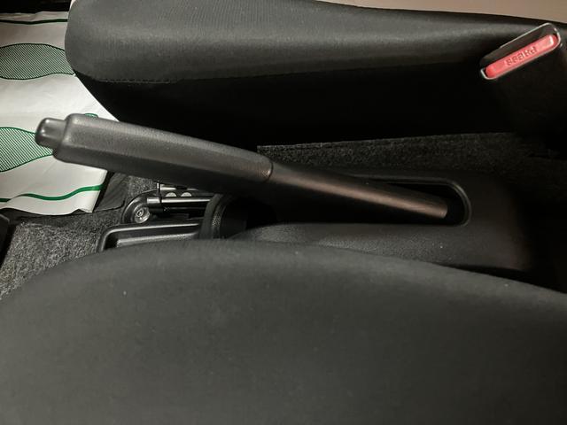 ミライースＢ／１年保証／走行４．８万キロ／ＣＤチューナー／オートライト１年間走行距離無制限保証／走行４．８万キロ／ＣＤチューナー／キーレスエントリー／オートライト／アイドリングストップ／車検整備付き／マニュアルエアコン／ハロゲンヘッドライト／（大阪府）の中古車