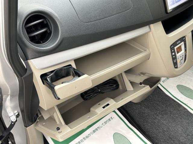 ムーヴＸ　ＳＡ１年保証／ナビ／電格ミラー／１．６万キロ１年間走行距離無制限保証／走行１．６万キロ／ナビ／ＢＬＵＥＴＯＯＴＨ／ＣＤ／ＤＶＤ／フルセグＴＶ／スマートキー／ハロゲンヘッドライト／オートエアコン／電動格納式ドアミラー／アイドリングストップ／（大阪府）の中古車