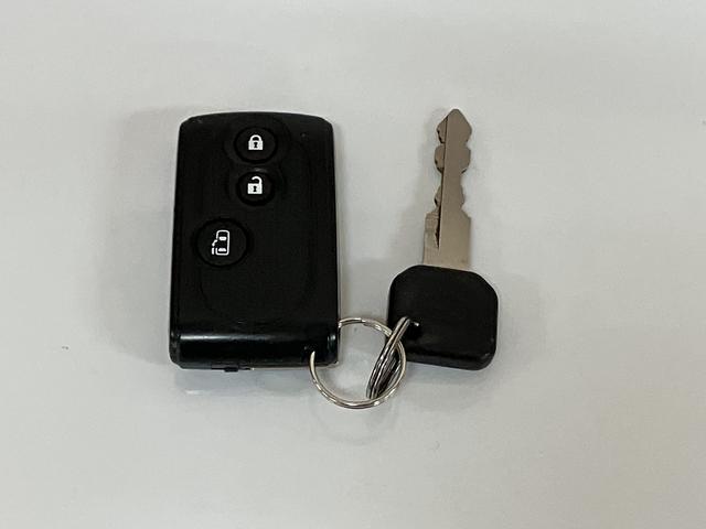 ウェイクＸ／１年保証／８インチナビ／Ｂカメラ／片側電スラ／ＥＴＣ／１年間走行距離無制限保証／走行８．９万キロ／８インチナビ／ＢＬＵＥＴＯＯＴＨ／ＵＳＢ／バックカメラ／ＥＴＣ／前後ドラレコ／片側電動スライドドア／スマートキー／ＬＥＤヘッドライト／車検整備付き／（大阪府）の中古車