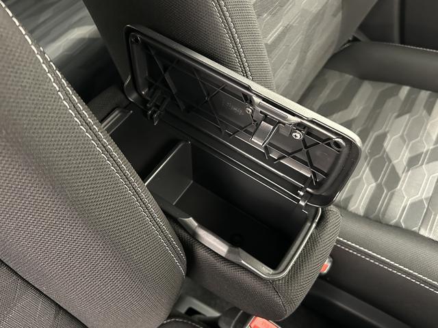 タフトＧターボクロムベンチャー／ディスプレイオーディオ／パノラマ／ターボ車／走行２．０万キロ／９インチディスプレイオーディオ／ＢＬＵＥＴＯＯＴＨ／パノラマカメラ／ＥＴＣ／前後ドラレコ／クルーズコントロール／電動パーキングブレーキ／前席シートヒーター／スマートキー／（大阪府）の中古車