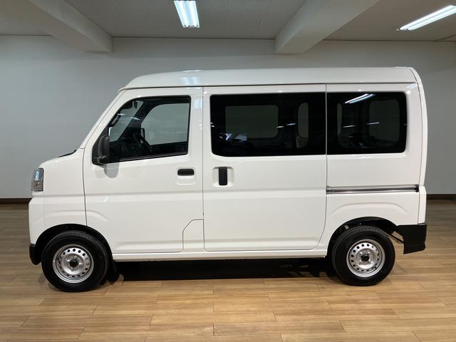 ハイゼットカーゴDX スマートアシスト CVT キーレス届出済未使用車/スマートアシスト/CVT/エアコン/パワステ/AM・FMラジオ/パワーウィンドウ/キーレスエントリー(大阪府)の中古車