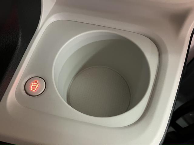 ムーヴキャンバスストライプスG/ナビ/Bカメラ/両側電スラ/スマートキー/ナビ/BLUETOOTH/USB/バックカメラ/両側電動スライドドア/スマートキー/前席シートヒーター/オートライト/LEDヘッドライト/LEDフォグランプ/コーナーセンサー/サイドエアバッグ/(大阪府)の中古車