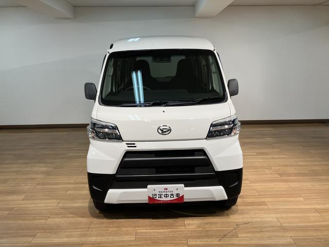 ハイゼットカーゴ 中古車 デラックスＳＡＩＩＩ　スマアシＩＩＩスマートアシストＩＩＩ／アイドリングストップ機構／ＡＭ／ＦＭラジオ／キーレスエントリー／４ＡＴ