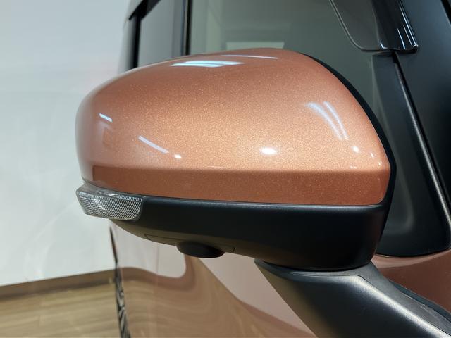 トールカスタムＧ　リミテッド　ＳＡIII／９インチナビ／Ｐモニター走行０．９万Ｋｍ／９インチナビ／パノラマモニター／ステアリングスイッチ／６スピーカー／ＥＴＣ／ドラレコ／クルーズコントロール／前席シートヒーター／両側パワースライドドア／ＬＥＤヘッドライト・フォグ（大阪府）の中古車