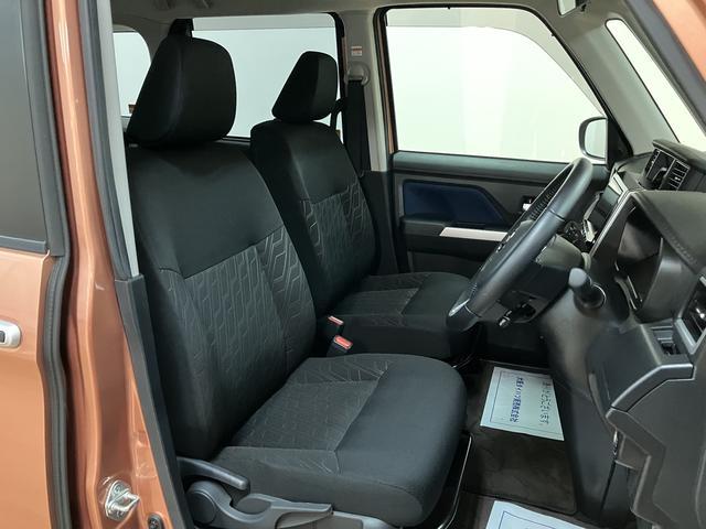 トールカスタムＧ　リミテッド　ＳＡIII／９インチナビ／Ｐモニター走行０．９万Ｋｍ／９インチナビ／パノラマモニター／ステアリングスイッチ／６スピーカー／ＥＴＣ／ドラレコ／クルーズコントロール／前席シートヒーター／両側パワースライドドア／ＬＥＤヘッドライト・フォグ（大阪府）の中古車