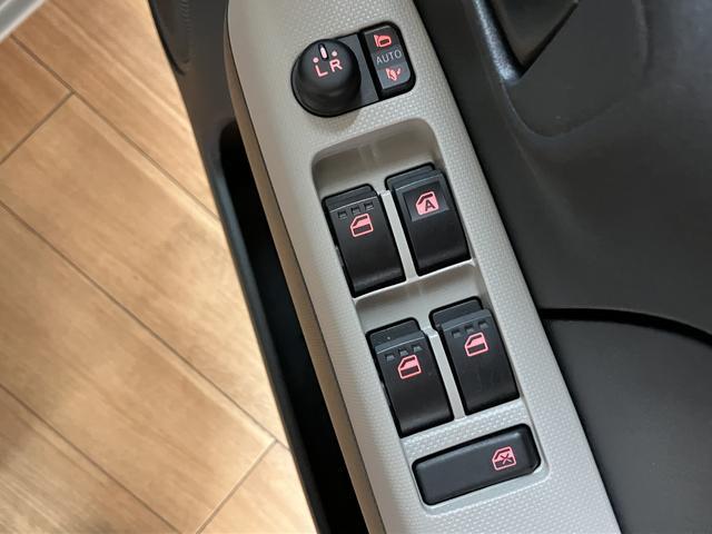 ミラトコットＸ　ＳＡIII／走行１．０万ｋｍ／ナビ／バックカメラ／ＥＴＣ走行１．０万ｋｍ／ナビゲーション／バックカメラ／ステアリングスイッチ／ＥＴＣ／前後ドラレコ／ＬＥＤヘッドライト／クリアランスソナー／オートエアコン／キーフリー（大阪府）の中古車