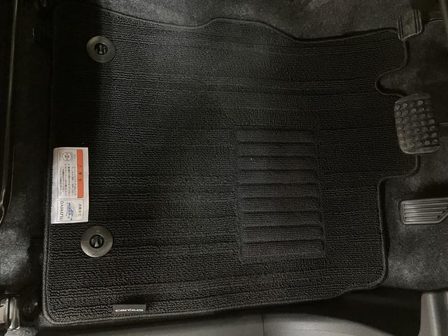 ムーヴキャンバスＧメイクアップリミテッド　ＳＡIII／ナビ／Ｐモニター走行２．５万ｋｍ／ナビゲーション／パノラマモニター／ステアリングスイッチ／ＥＴＣ／前後ドラレコ／ＵＳＢアダプター／両側パワースライドドア／ＬＥＤヘッドライト・フォグランプ／オートエアコン／キーフリー（大阪府）の中古車