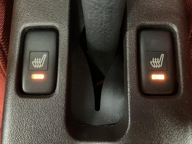 コペンローブ　車検整備渡　ターボ　電動開閉式ルーフ　ナビ　ＥＴＣ電動開閉式ルーフ　７速スーパーアクティブシフト付ＣＶＴ車　１６インチ純正アルミホイール　オートエアコン　プッシュボタンスタート　ＬＥＤヘッドランプ　車検整備渡　走行距離３４８１９ｋｍ（大阪府）の中古車