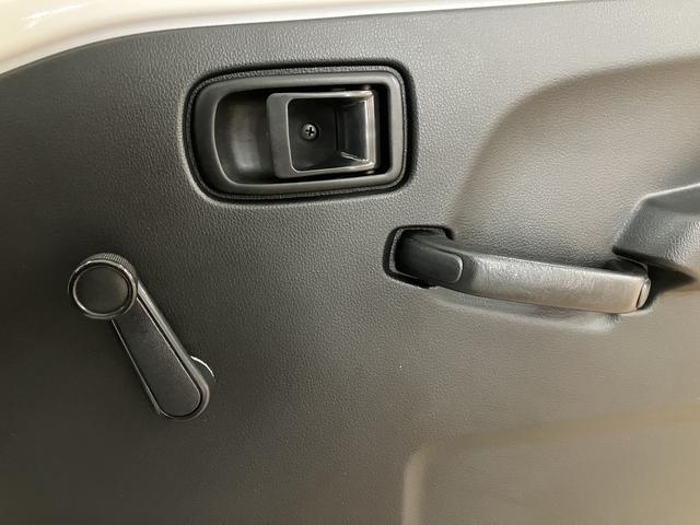 ハイゼットトラックスタンダードＳＡIIIｔ　衝突支援ブレーキ　車検整備渡衝突支援ブレーキ　車検整備渡　純正ＡＭ／ＦＭラジオ　ＬＥＤヘッドランプ　バックブザー　オートマ　２ＷＤ　一年間走行距離無制限保証　認定中古車　エアコン　パワステ（大阪府）の中古車