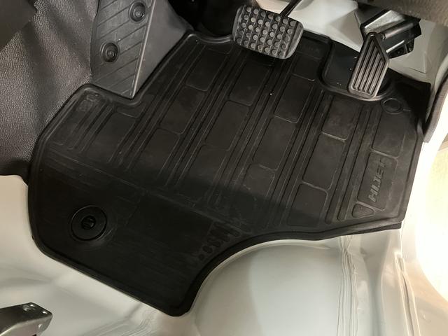 ハイゼットトラックスタンダードＳＡIIIｔ　衝突支援ブレーキ　車検整備渡衝突支援ブレーキ　車検整備渡　純正ＡＭ／ＦＭラジオ　ＬＥＤヘッドランプ　バックブザー　オートマ　２ＷＤ　一年間走行距離無制限保証　認定中古車　エアコン　パワステ（大阪府）の中古車