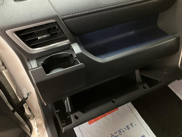 トールカスタムＧ　ターボ　ＳＡIII／９インチナビ／Ｐモニター走行２．４万ｋｍ／９インチナビ／パノラマモニター／ステアリングスイッチ／ＥＴＣ／クルコン／前席シートヒーター／両側パワースライドドア／ＬＥＤヘッドライト・フォグ／アルミ／オートエアコン／キーフリー（大阪府）の中古車
