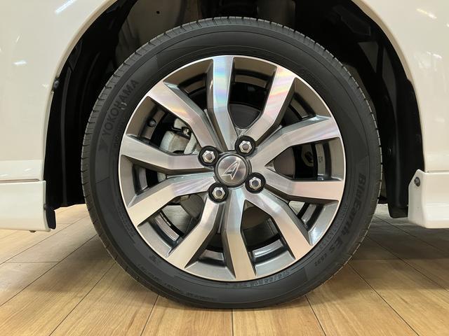 トールカスタムＧ　ターボ　ＳＡIII／９インチナビ／Ｐモニター走行２．４万ｋｍ／９インチナビ／パノラマモニター／ステアリングスイッチ／ＥＴＣ／クルコン／前席シートヒーター／両側パワースライドドア／ＬＥＤヘッドライト・フォグ／アルミ／オートエアコン／キーフリー（大阪府）の中古車