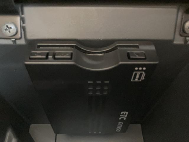 コペンエクスプレイ　電動開閉式ルーフ／１６インチアルミ／純正ナビ純正ナビ　フルセグＴＶ　Ｂｌｕｅｔｏｏｔｈ対応　ドライブレコーダー　ＥＴＣ　シートヒーター　ＬＥＤヘッドランプ　１６インチアルミホイール　３気筒ターボ　７速スーパーアクティブシフト付きＣＶＴ（大阪府）の中古車