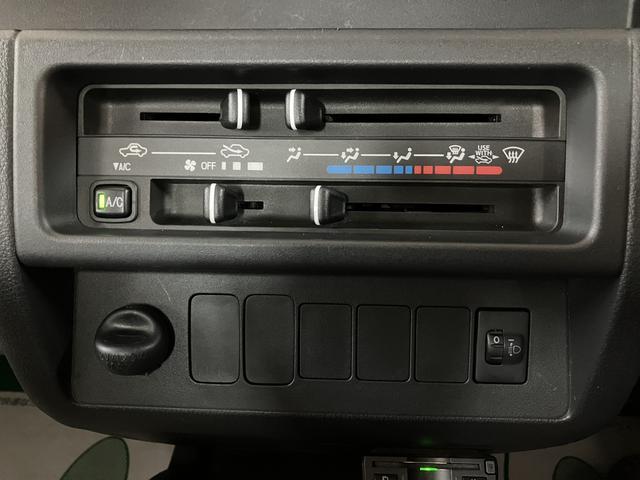 ハイゼットトラックスタンダード/走行0.2万km/4速AT/エアコン/パワステ1年間走行距離無制限保証/走行0.2万km/4速AT車/AM・FMチューナー/ETC/エアコン/パワステ/オートライト/3方開(大阪府)の中古車