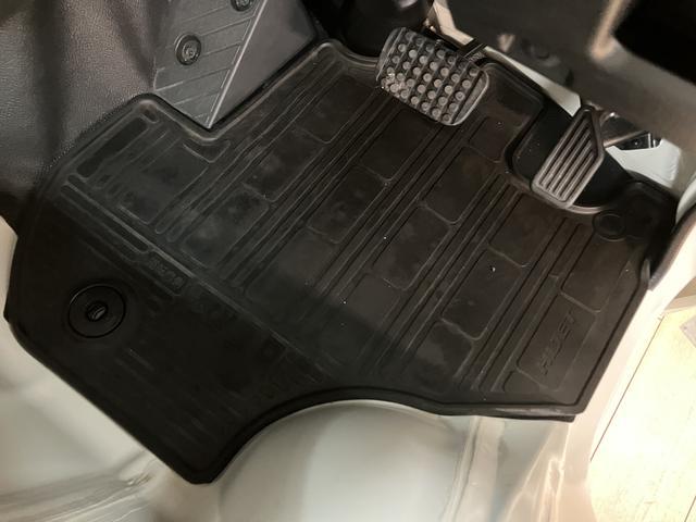 ハイゼットトラックスタンダード/走行0.2万km/4速AT/エアコン/パワステ1年間走行距離無制限保証/走行0.2万km/4速AT車/AM・FMチューナー/ETC/エアコン/パワステ/オートライト/3方開(大阪府)の中古車