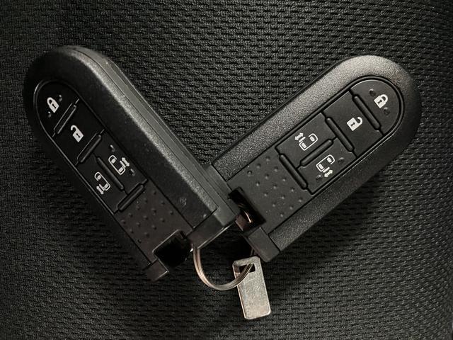 トールカスタムＧ　ターボ　ＳＡIII／９インチナビ／Ｐモニター９インチナビ／パノラマモニター／ステアリングスイッチ／ＥＴＣ／ドライブレコーダー／両側パワースライドドア／ＬＥＤヘッドライト・フォグランプ／アルミホイール／オートエアコン／キーフリー（大阪府）の中古車