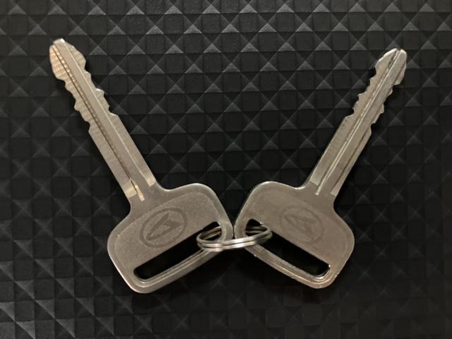 ハイゼットトラックスタンダード CVT ETC エアコン 一年保証 認定中古車R4年式 走行距離約4万km CVT AM/FMチューナー ETC車載器 エアコン パワステ オートライト 一年間走行距離無制限保証 認定中古車 衝突支援ブレーキ クリアランスソナー(大阪府)の中古車