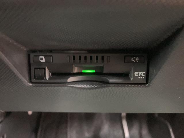 ロッキープレミアムＧ　ＨＥＶ　純正ナビ／バックカメラ／ＥＴＣ走行３，１ｋｍ／純正ナビ／バックカメラ／ＥＴＣ／バックカメラ／クルーズコントロール／シートヒーター（前席）／ＵＳＢ端子／キーフリーシステム／ＬＥＤヘッドライト・フォグランプ／アルミホイール／（大阪府）の中古車