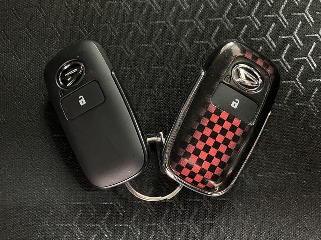 ロッキープレミアムＧ　ＨＥＶ　純正ナビ／バックカメラ／ＥＴＣ走行３，１ｋｍ／純正ナビ／バックカメラ／ＥＴＣ／バックカメラ／クルーズコントロール／シートヒーター（前席）／ＵＳＢ端子／キーフリーシステム／ＬＥＤヘッドライト・フォグランプ／アルミホイール／（大阪府）の中古車