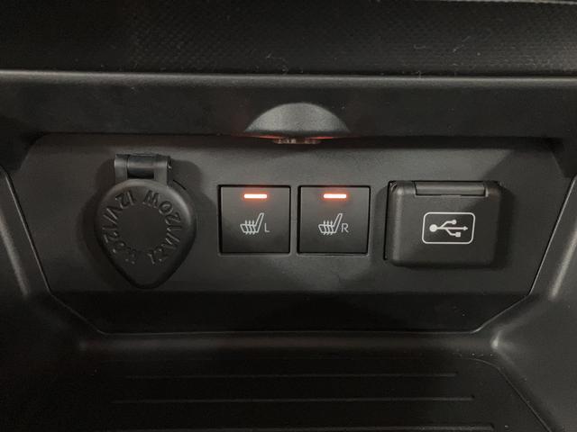 ロッキープレミアムＧ　ＨＥＶ　純正ナビ／バックカメラ／ＥＴＣ走行３，１ｋｍ／純正ナビ／バックカメラ／ＥＴＣ／バックカメラ／クルーズコントロール／シートヒーター（前席）／ＵＳＢ端子／キーフリーシステム／ＬＥＤヘッドライト・フォグランプ／アルミホイール／（大阪府）の中古車