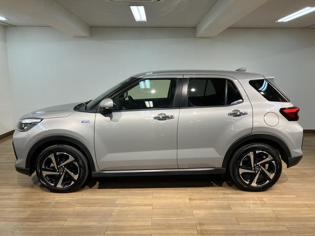 ロッキープレミアムＧ　ＨＥＶ　純正ナビ／バックカメラ／ＥＴＣ走行３，１ｋｍ／純正ナビ／バックカメラ／ＥＴＣ／バックカメラ／クルーズコントロール／シートヒーター（前席）／ＵＳＢ端子／キーフリーシステム／ＬＥＤヘッドライト・フォグランプ／アルミホイール／（大阪府）の中古車